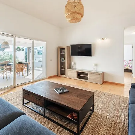 Lanzahost Ona * Costa Teguise