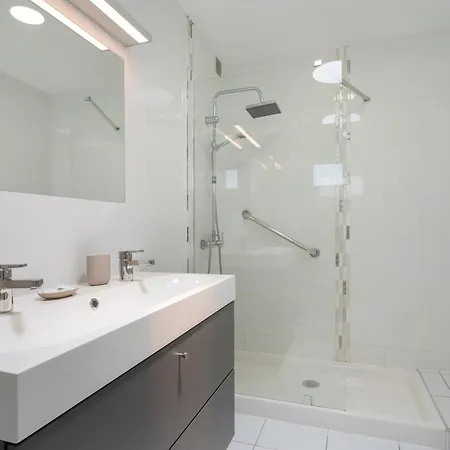 فيلة Lanzahost Ona